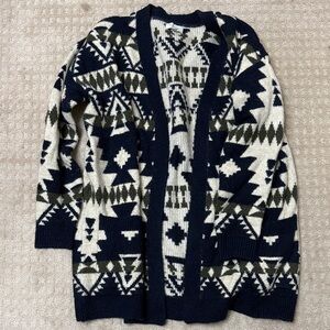 Lucky Brand Navy and Cream Patterned Sweater